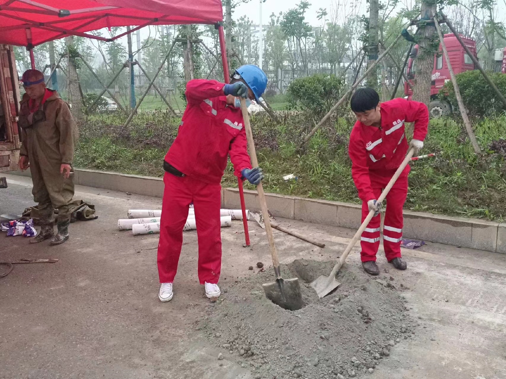洛隆管道疏通哪家好】及时进行市政管道清淤